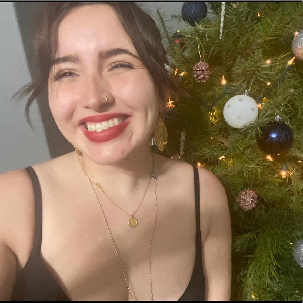 Meet your Posher, Kayla